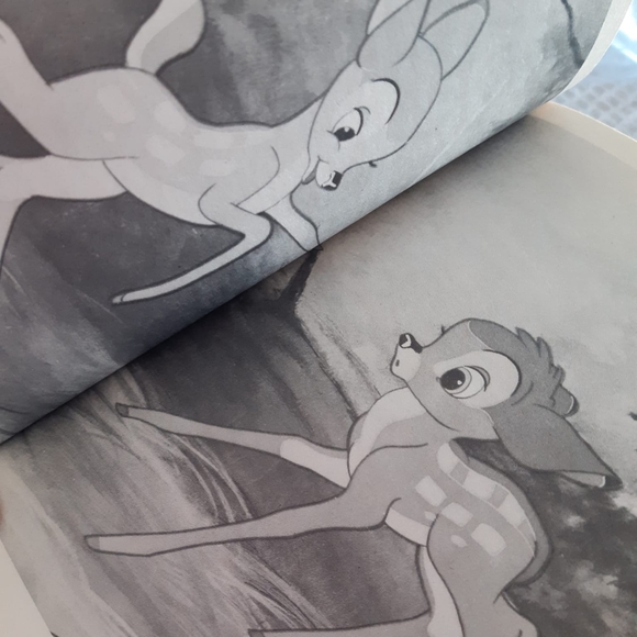 Walt Disney Classic Bambi Book - 1988 - Picture 3 of 4